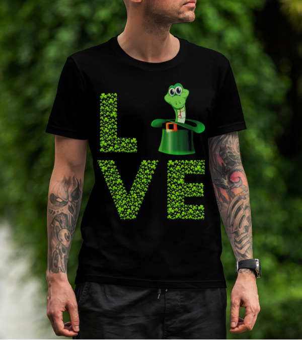 Love Snake St Patricks Day Shamrock Hat T-Shirt
