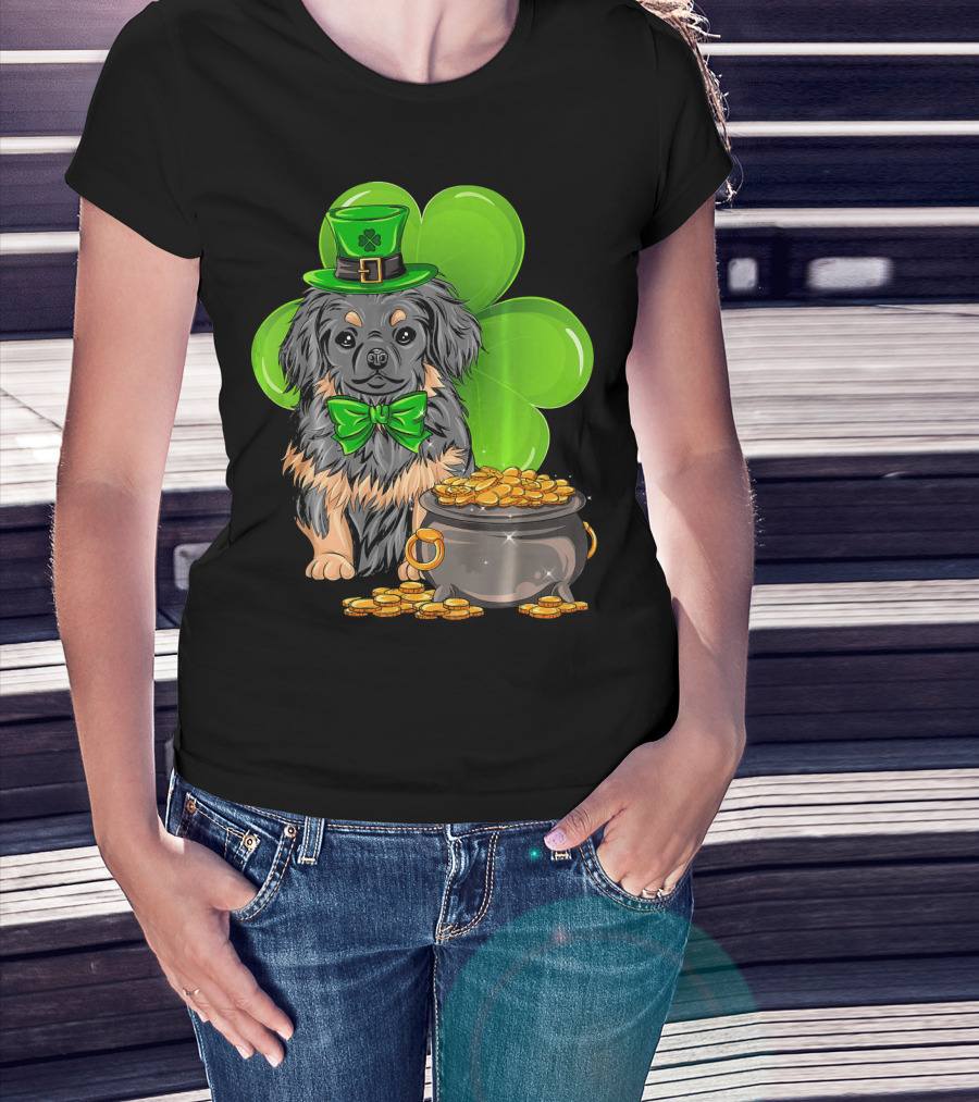 Pekingese St Patricks Day Leprechaun Dog Clover Hat Pot Of Gold T-Shirt