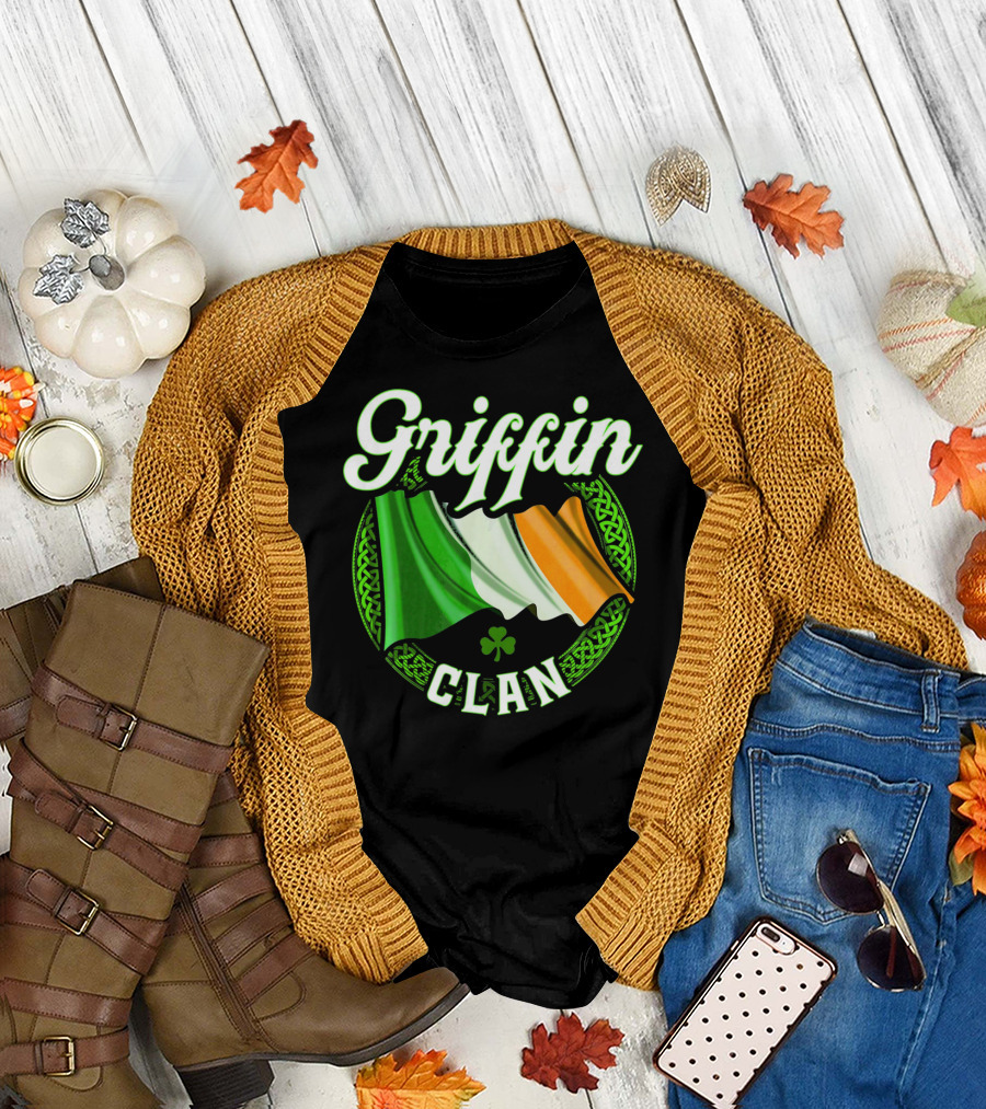 Griffin Clan Irish Flag Surname Ireland Celtic Heritage T-Shirt