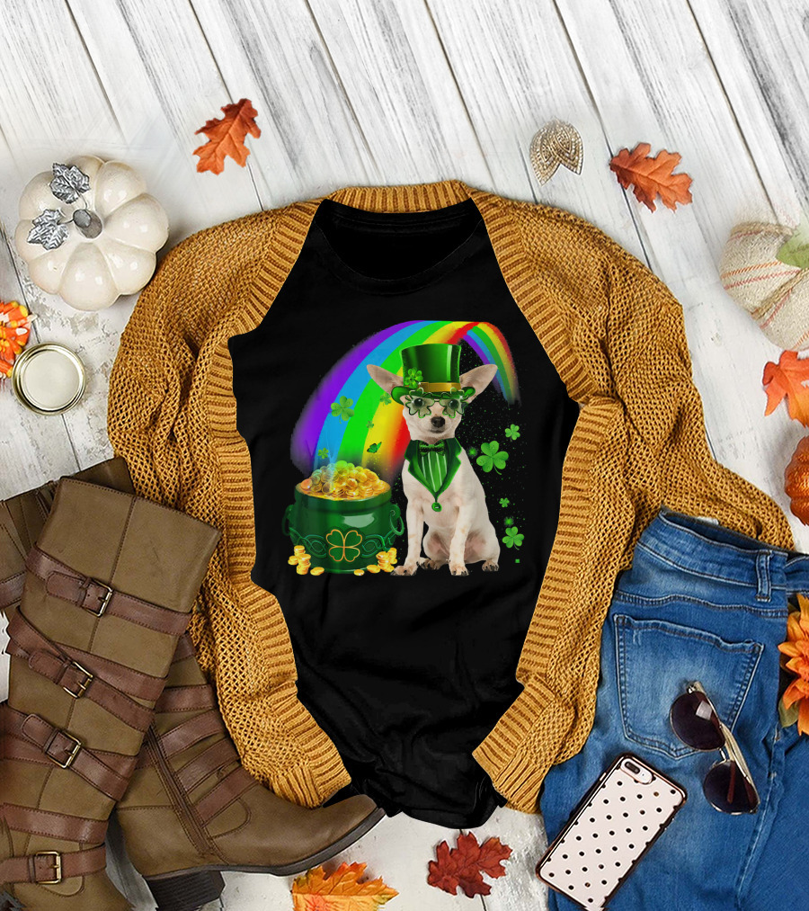 Chihuahua Irish Leprechaun with Shamrock and Rainbow Coin Pot T-Shirt