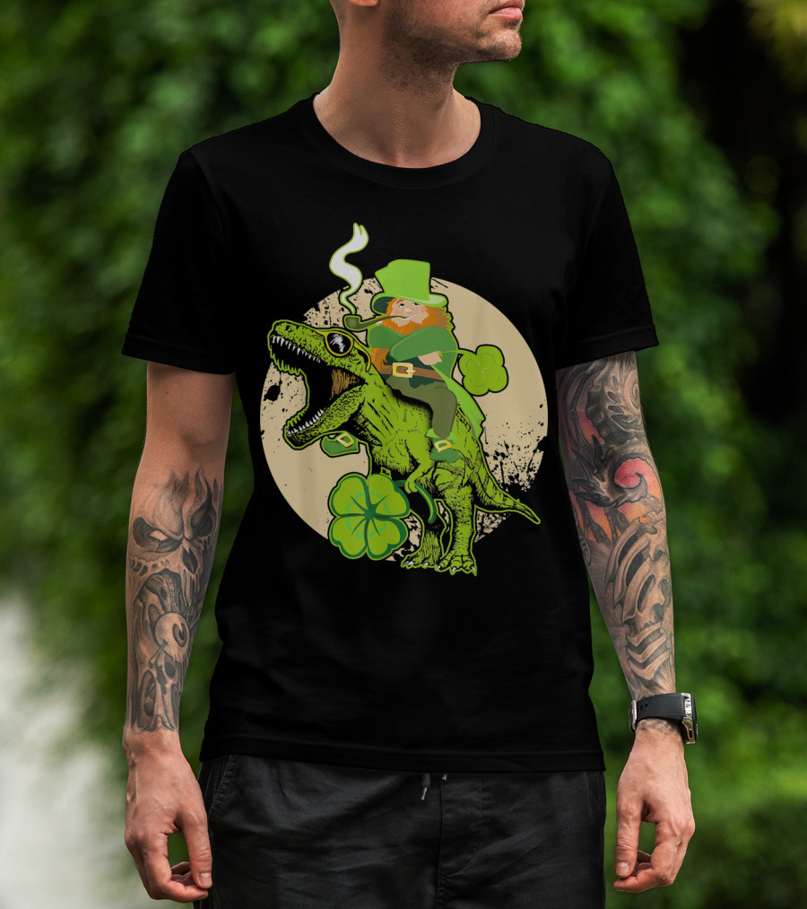 St Patricks Day Leprechaun Riding Dinosaur With Shamrocks T-Shirt