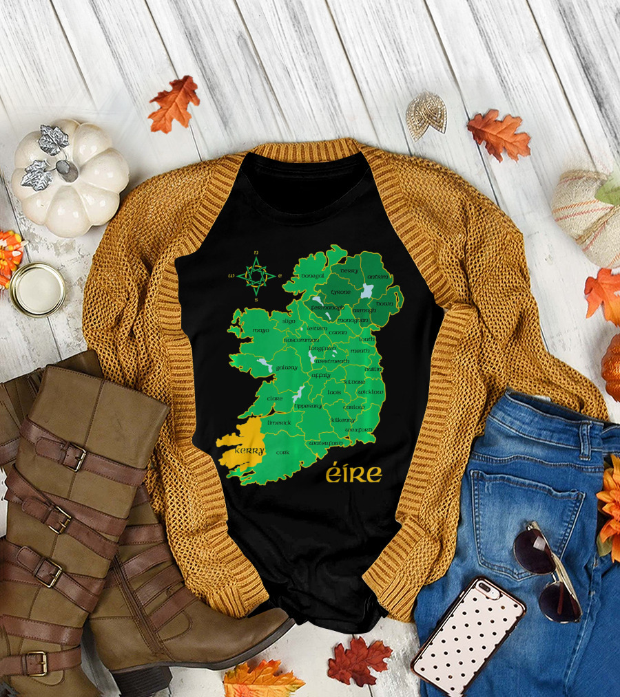 Kerry Ireland Éire Irish County Map Éire With Compass Rose T-Shirt