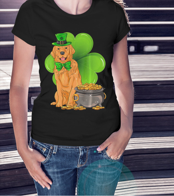 Golden Retriever St Patricks Day Leprechaun With Shamrock And Pot Of Gold T-Shirt