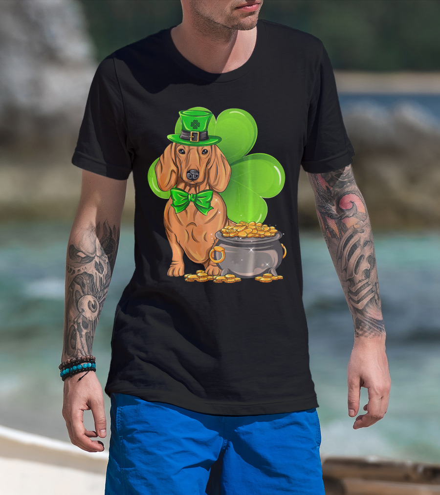 Dachshund St Patricks Day Leprechaun Dog Shamrock Hat Pot Of Gold T-Shirt
