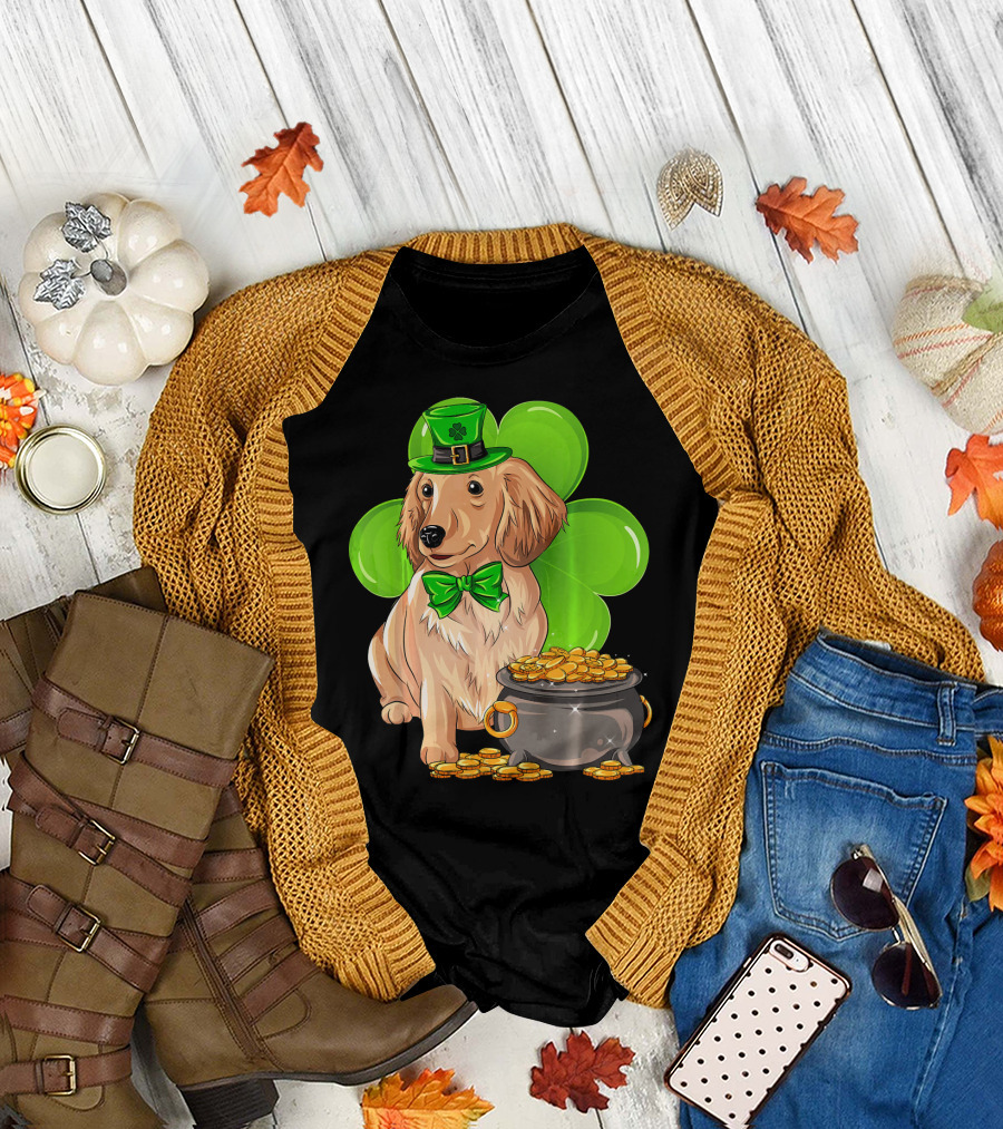 Miniature Dachshund St Patricks Day Leprechaun with Shamrock and Pot of Gold T-Shirt