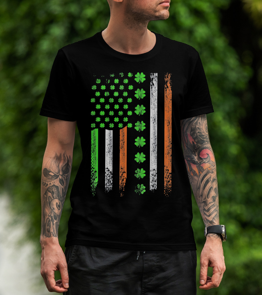 St Patricks Day US Flag With Shamrocks And Irish Colors T-Shirt