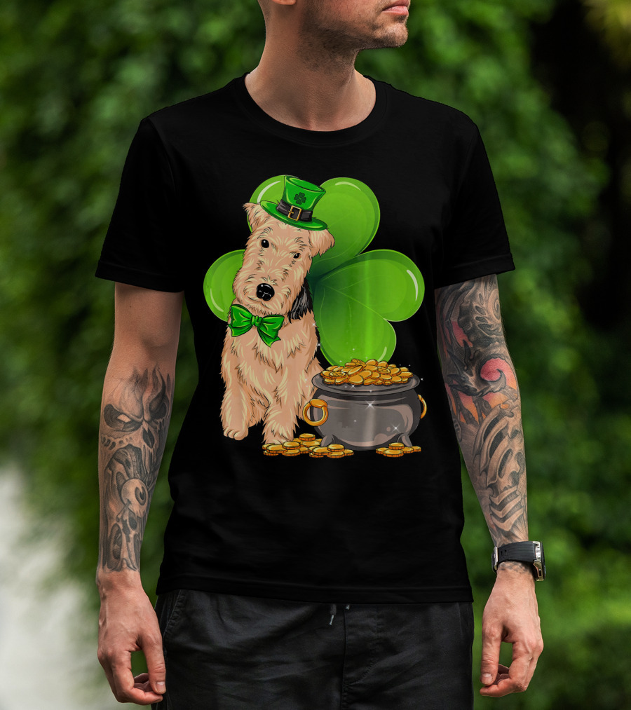 Lakeland Terrier St Patricks Day Leprechaun Hat Shamrock Pot Of Gold T-Shirt