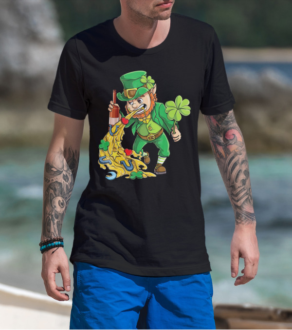 St Patricks Day Leprechaun Pouring Shamrocks Hearts Horseshoes And Stars T-Shirt