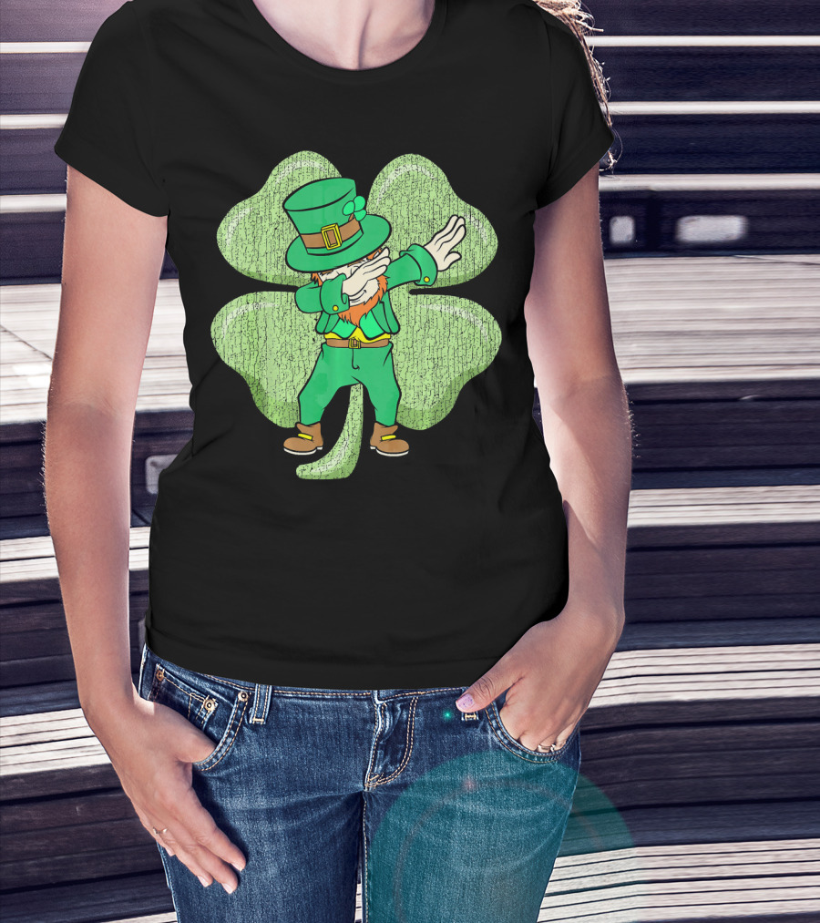 St. Patrick's Paddy's Irish Dabbing Leprechaun With Shamrock T-Shirt