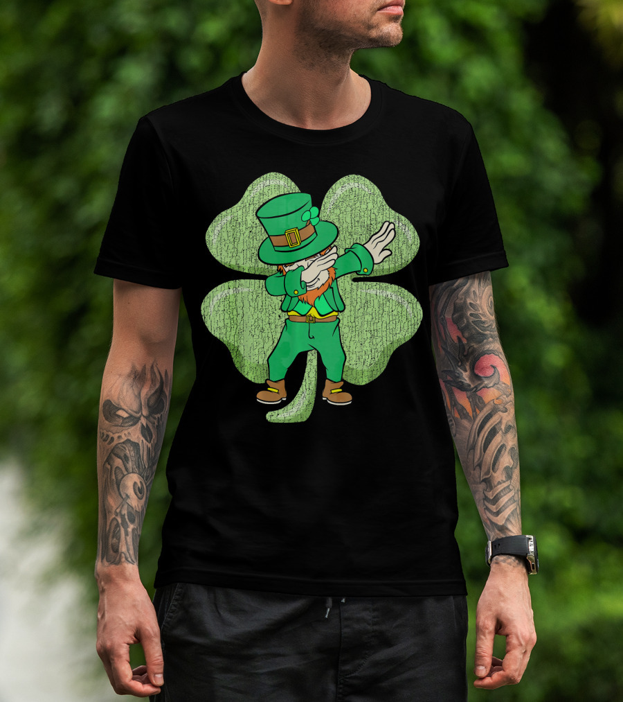 St. Patrick's Paddy's Irish Dabbing Leprechaun With Shamrock T-Shirt