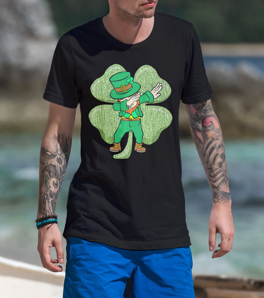 St. Patrick's Paddy's Irish Dabbing Leprechaun With Shamrock T-Shirt