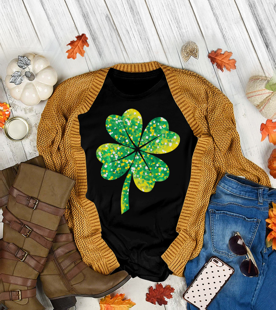 St Patricks Day Green Shamrock 4 Leaf Pattern College T-Shirt