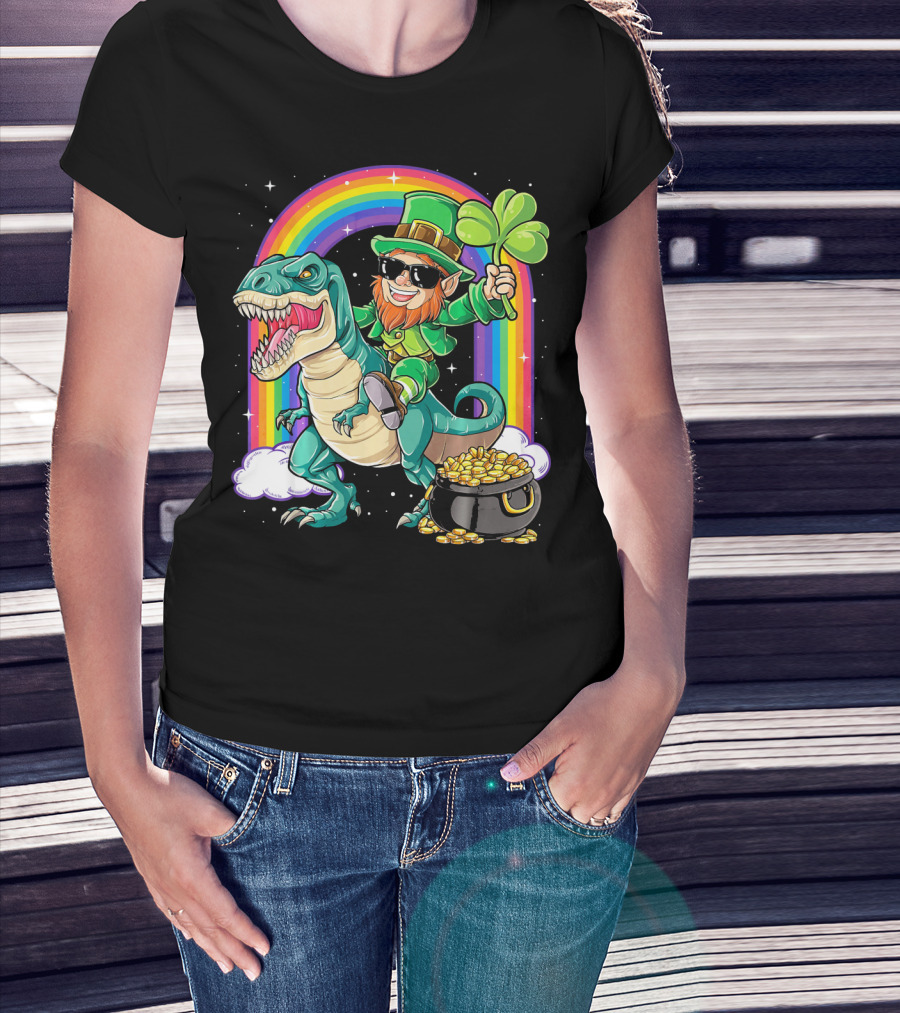 Leprechaun Riding Dinosaur T-Rex Shamrock Rainbow Pot Of Gold St Pat's Day T-Shirt