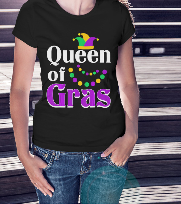 Queen Of Gras Funny Mardi Gras Beads And Jester Hat T-Shirt