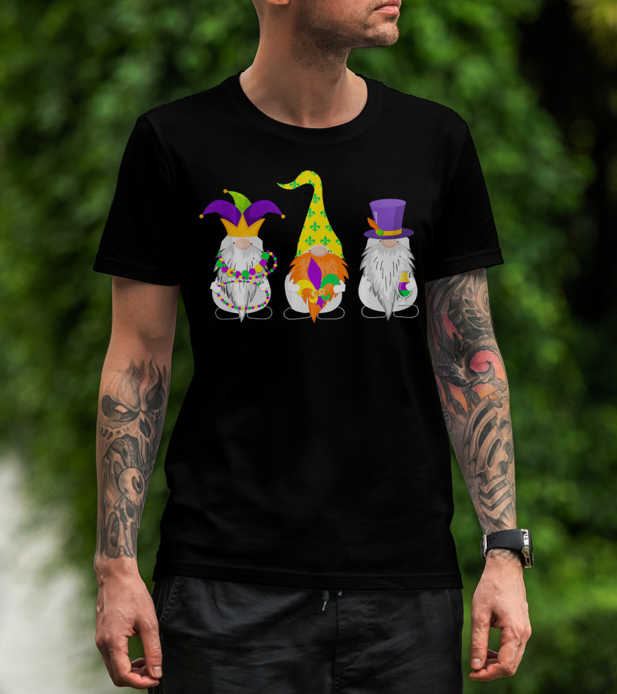 Cute Nordic Three Gnomes Mardi Gras Jester Beads Hats Fleur-de-Lis T-Shirt