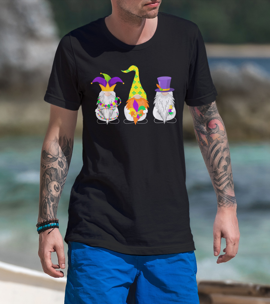 Cute Nordic Three Gnomes Mardi Gras Jester Beads Hats Fleur-de-Lis T-Shirt