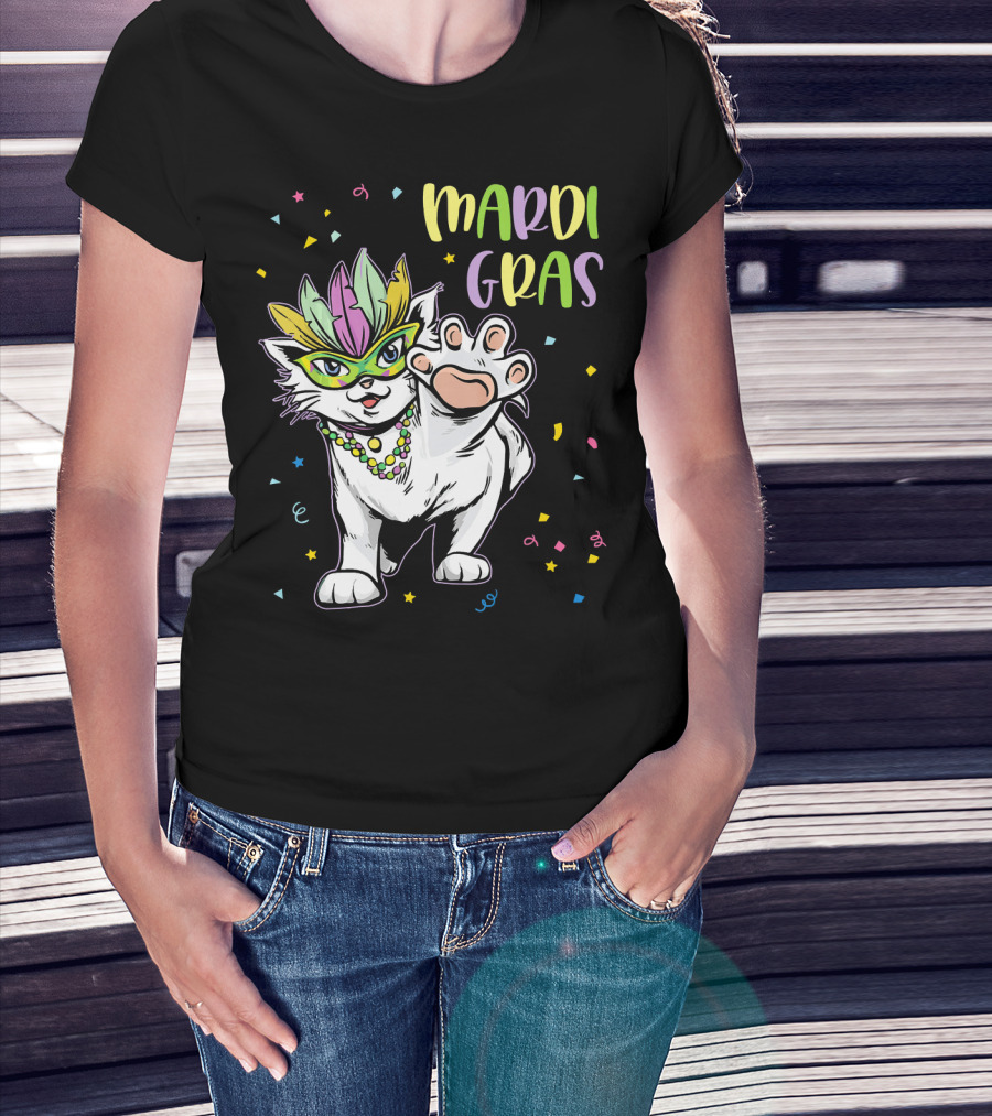 Mardi Gras Masked Cat Dancing With Beads And Confetti T-Shirt