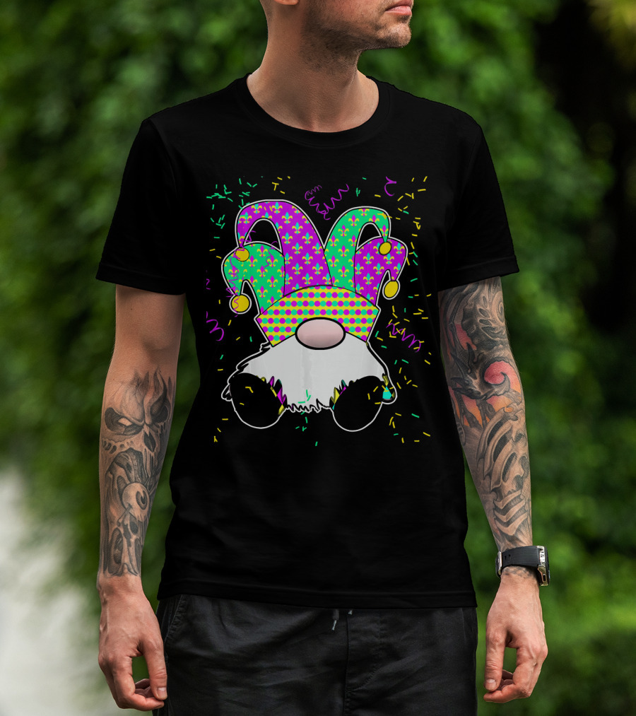 Cute Mardi Gras Gnome Jester Hat Fleur De Lis Fun Confetti T-Shirt