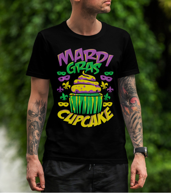 Mardi Gras Cupcake New Orleans Masks Fleur-de-Lis T-Shirt