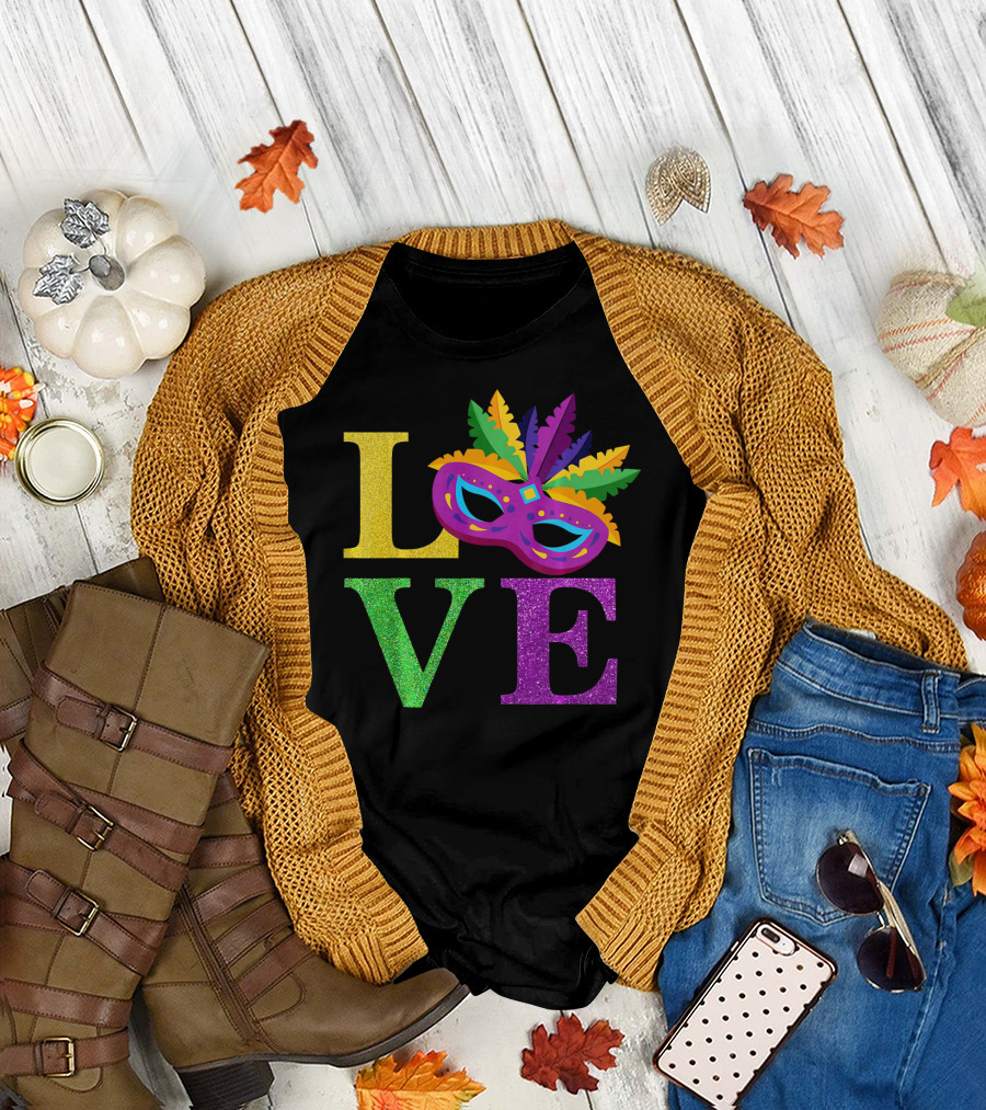 LOVE Mardi Gras Mask Feather Parade Party T-Shirt