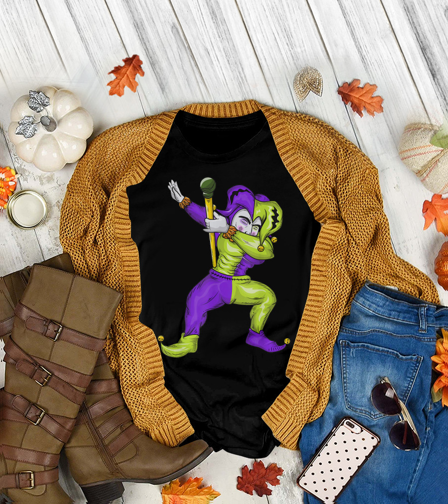 Mardi Gras Dabbing Jester in Purple and Green Carnival T-Shirt