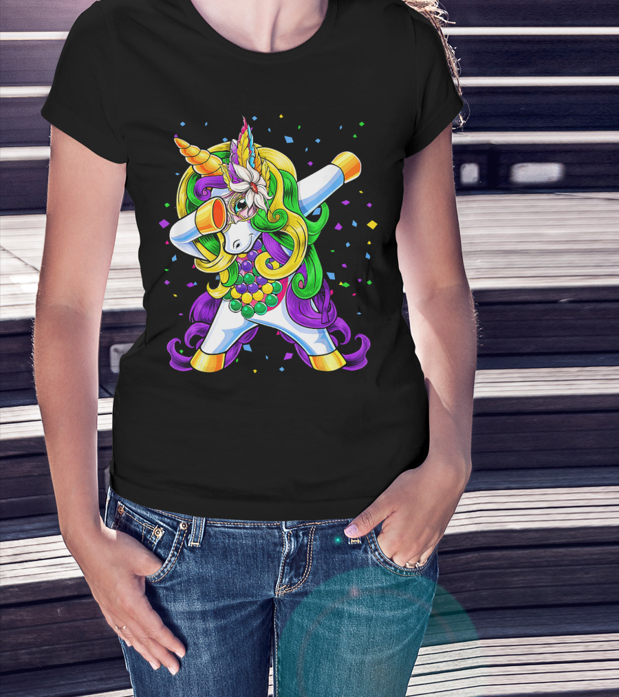 Dabbing Unicorn Mardi Gras Beads With Colorful Confetti T-Shirt