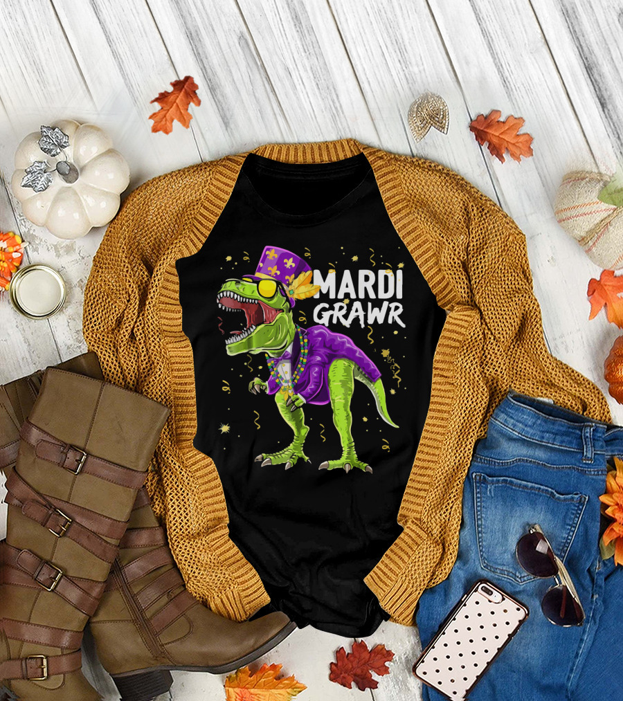 Mardi Gras Dinosaur Mardi Grawr Carnival Roaring T-Rex with Beads and Hat T-Shirt