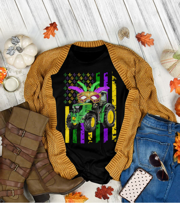 Mardi Gras Mask Tractor With Fleur-de-Lis And American Flag Colors T-Shirt