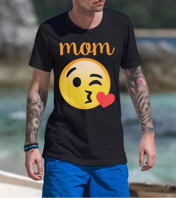 Mom Kissing Emoji Heart Kiss Emoji T-Shirt