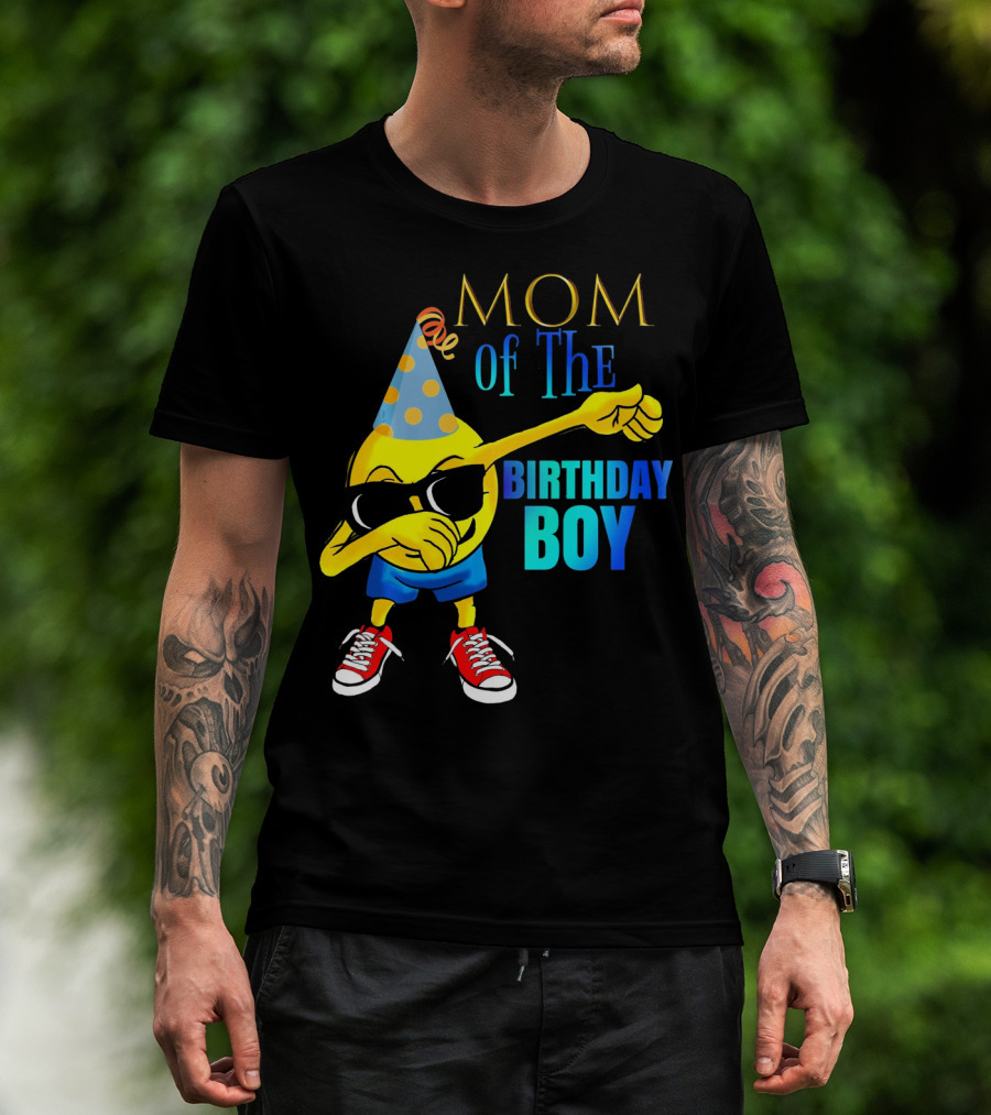 MOM Of The Birthday Boy Dancing Dabbing Emoji T-Shirt