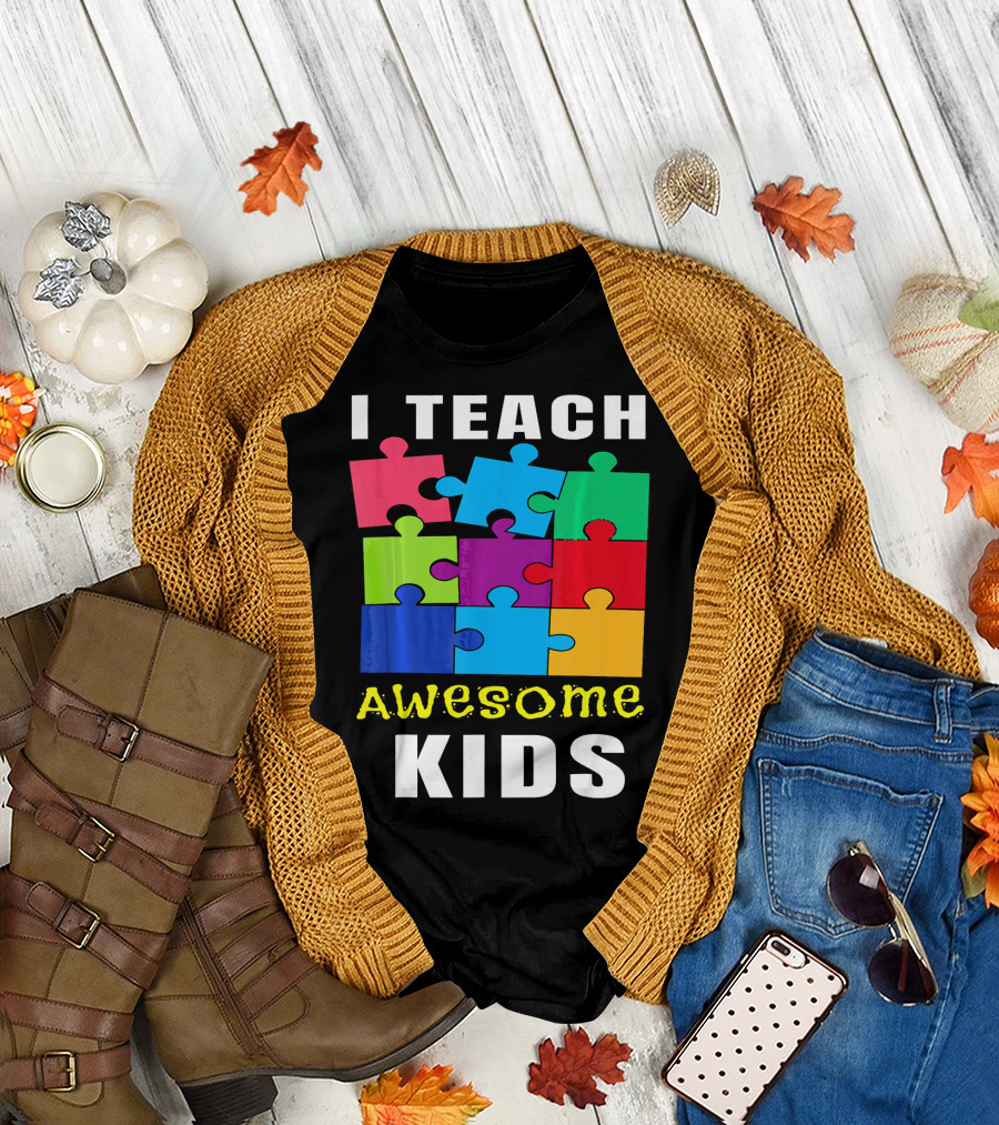 I Teach Awesome Kids Autism Awareness Puzzle Teacher T-Shirt