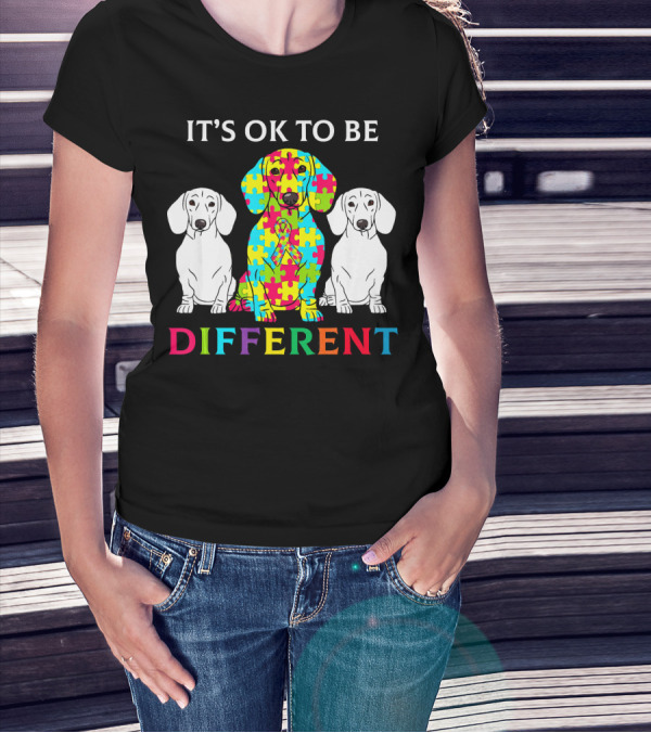 IT'S OK TO BE DIFFERENT DACHSHUND DOG AUTISM PUZZLE COLORFUL T-Shirt