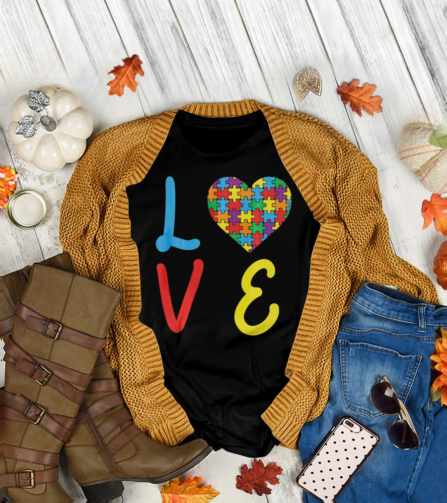 Love Autism Awareness Day Autism Puzzle Heart T-Shirt