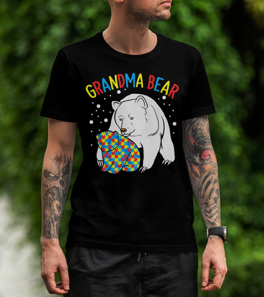 Grandma Bear Autism Puzzle Pattern Hugging Cubs T-Shirt