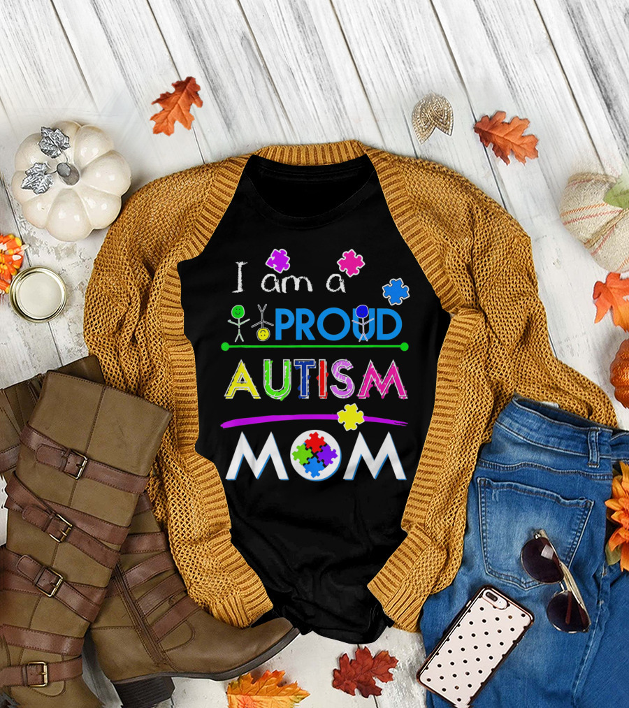 I Am A Proud Autism Mom Puzzle Pieces T-Shirt