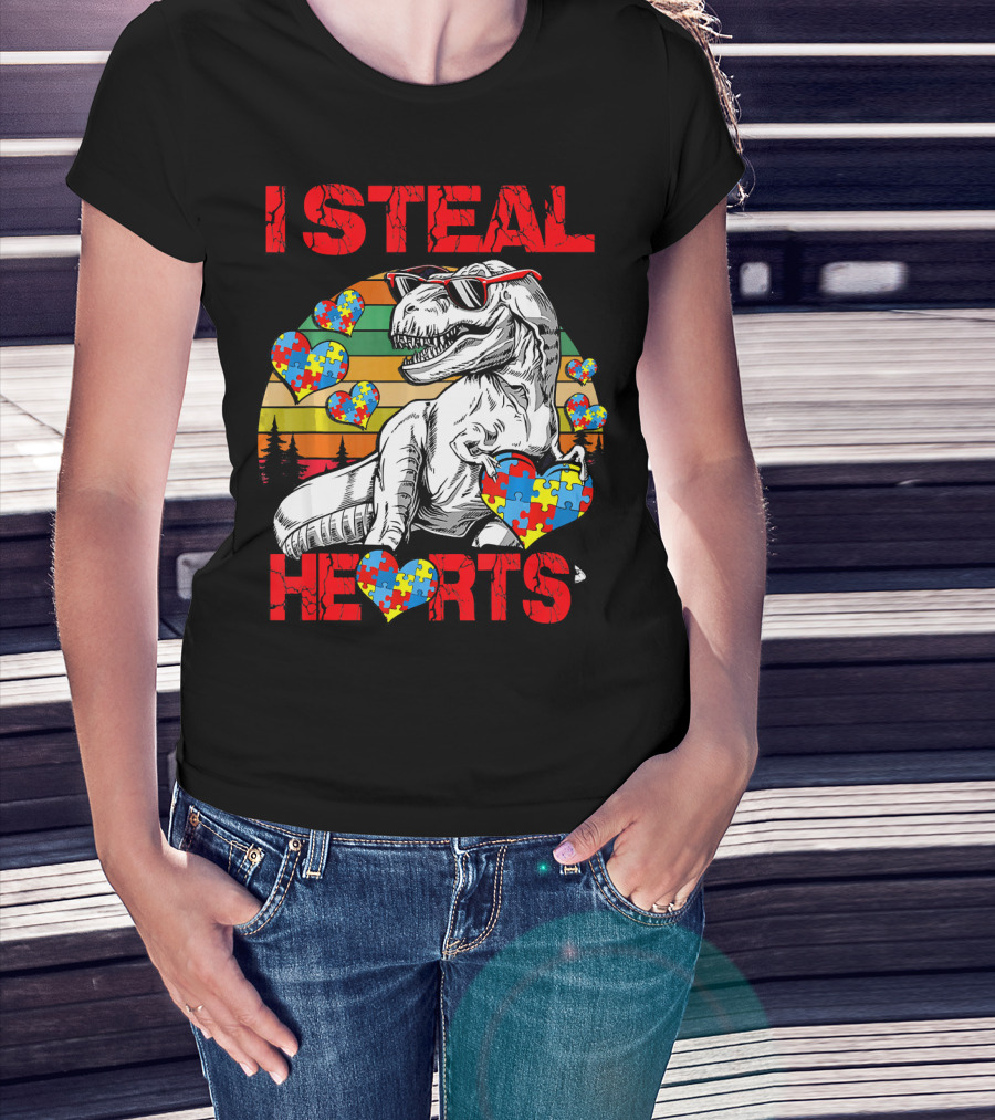 I Steal Hearts Autism Awareness Vintage Dinosaur T-Shirt