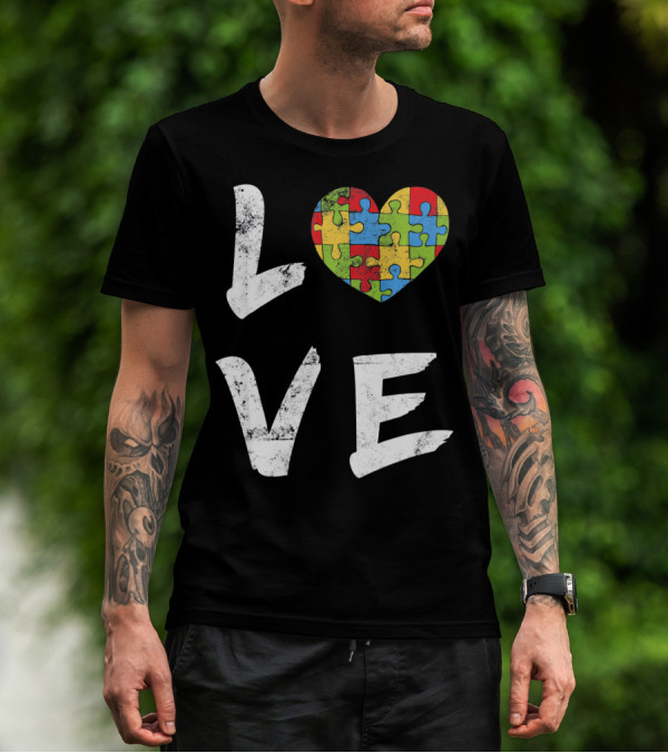 LOVE Autism Mom Puzzle Heart Autism T-Shirt
