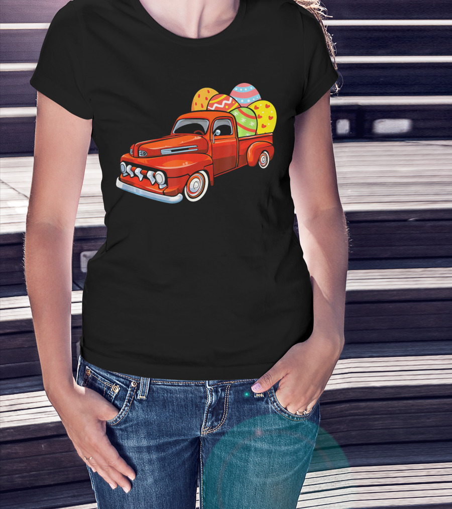 Vintage Easter Egg Pickup Truck With Colorful Eggs T-Shirt