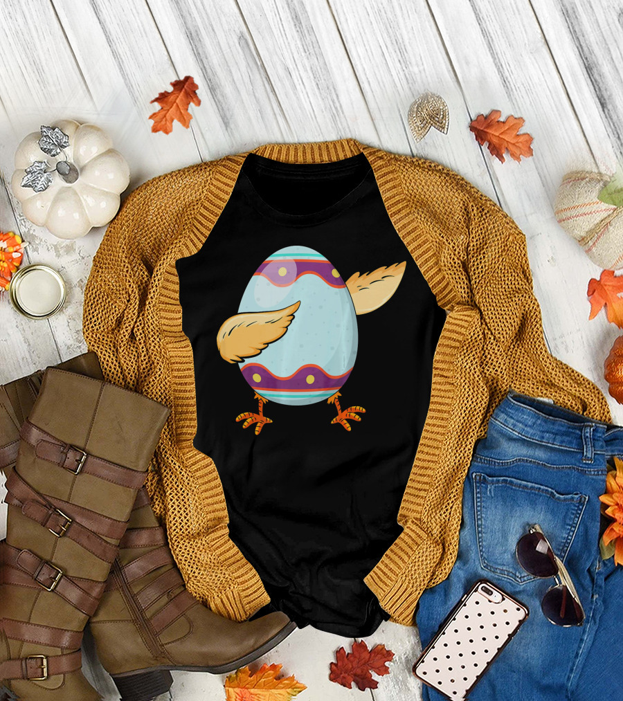 Happy Easter Day Funny Dabbing Egg with Wings and Feet T-Shirt
