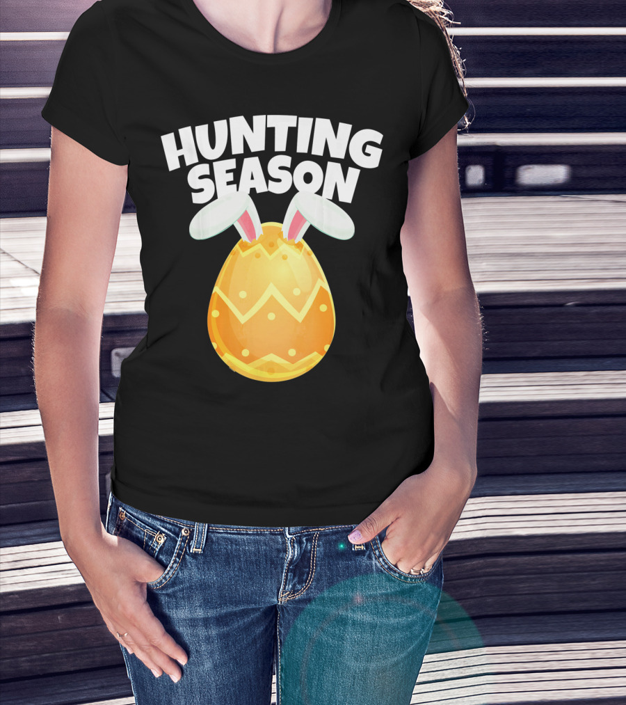 Hunting Season Happy Easter Egg Bun With Bunny Ears T-Shirt