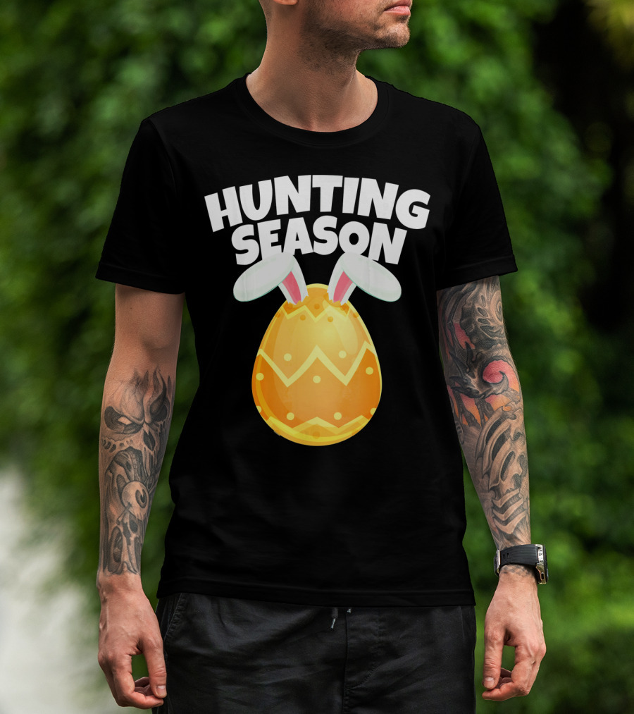Hunting Season Happy Easter Egg Bun With Bunny Ears T-Shirt