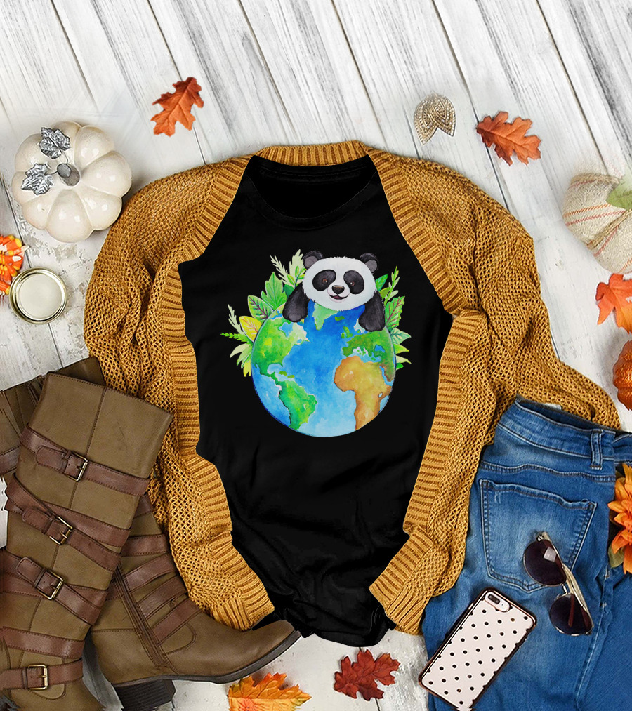 Cute Earth Panda Bear with Green Foliage T-Shirt