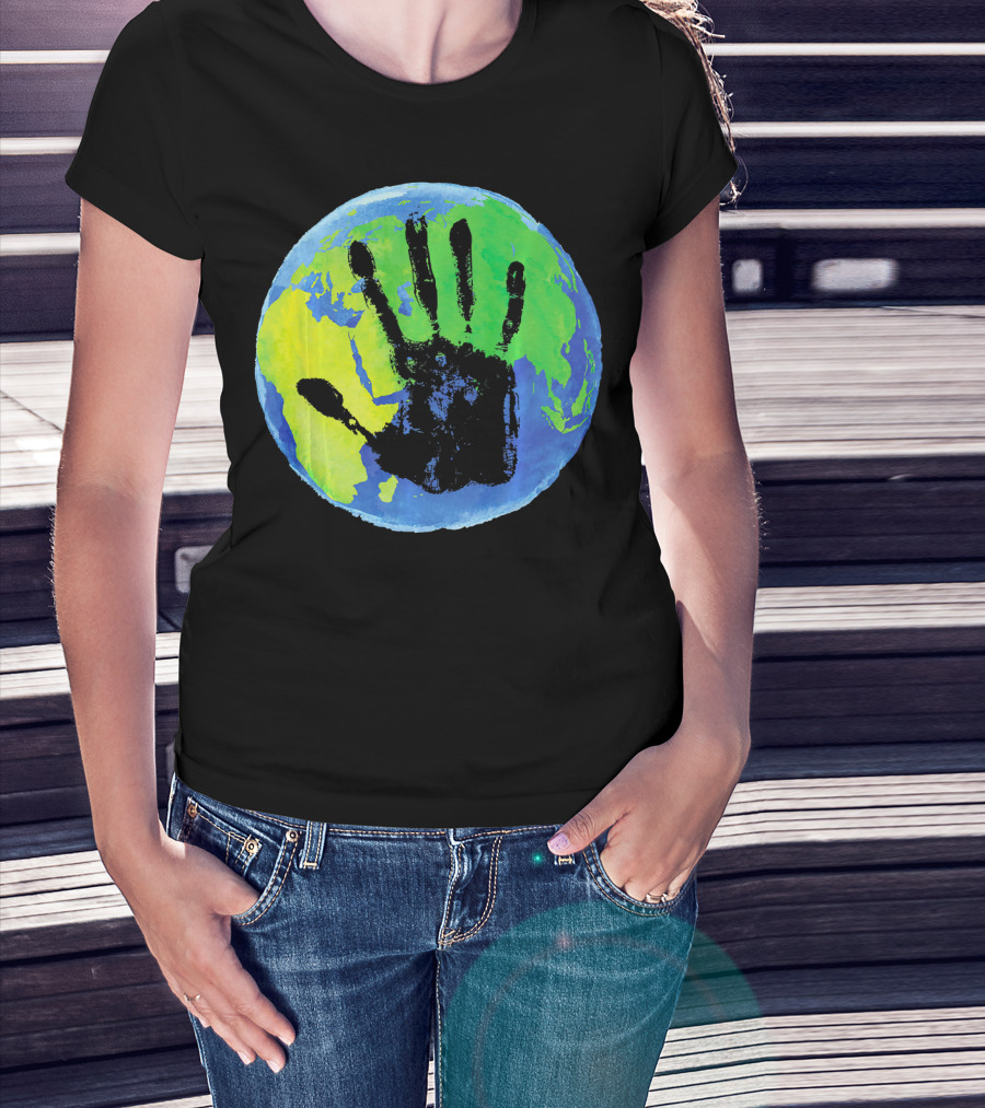 Earth Day Globe With Handprint Nature Conservation T-Shirt