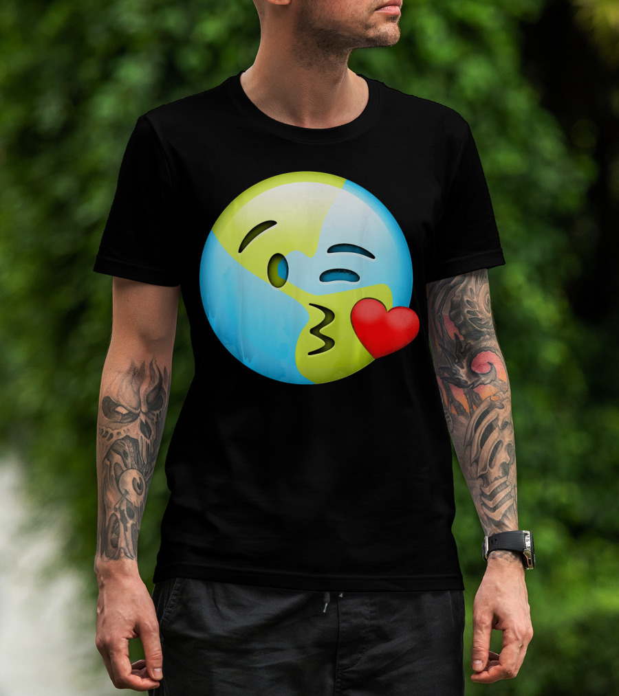 Cute Earth Day Kiss Emoji Lips Kids Emoticon T-Shirt