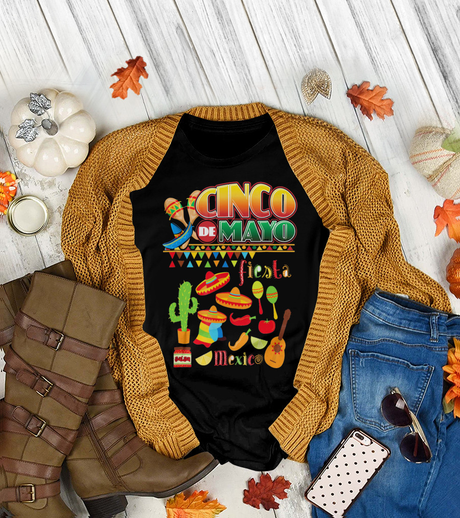 Cinco De Mayo Fiesta Mexico Cactus Sombrero Maracas Guitar Lime Chilli Peppers Icons T-Shirt