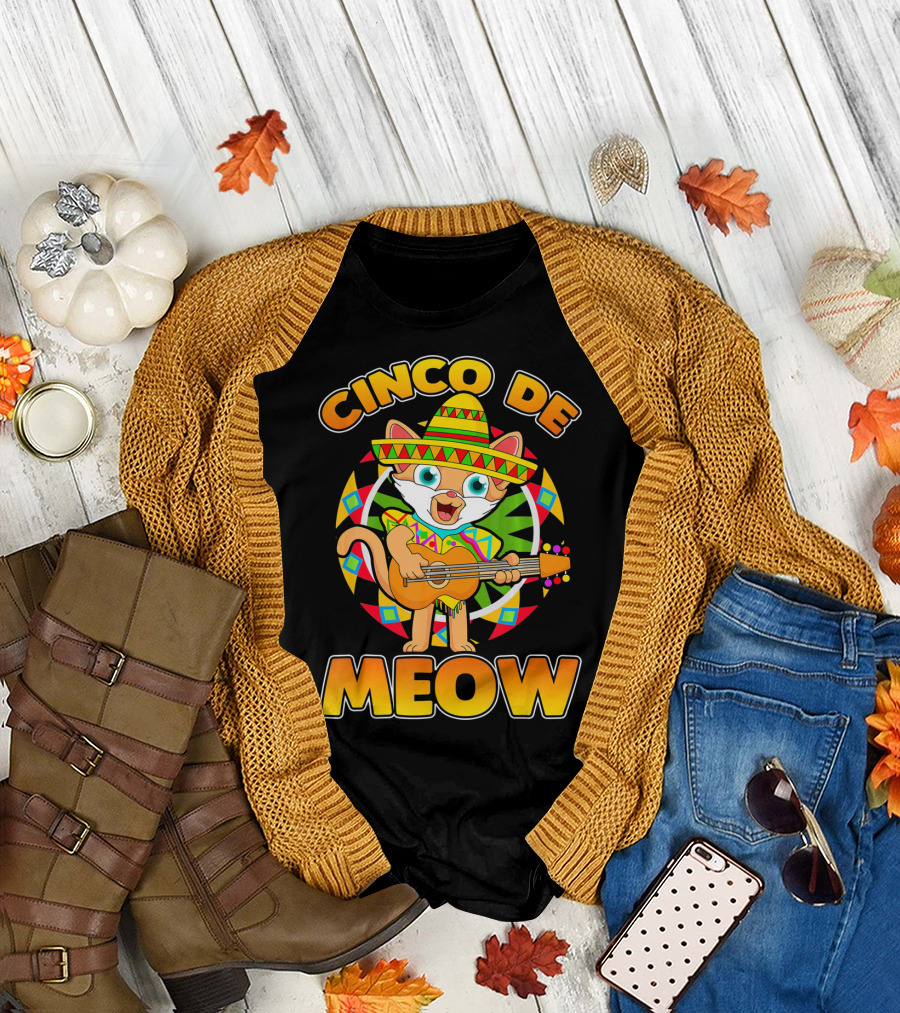 Cinco De Meow Mexican Sombrero Cat Playing Guitar T-Shirt