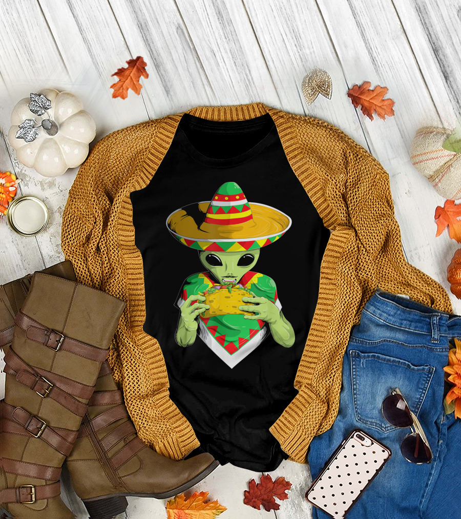 Cinco De Mayo Sombrero Alien Eating Taco T-Shirt