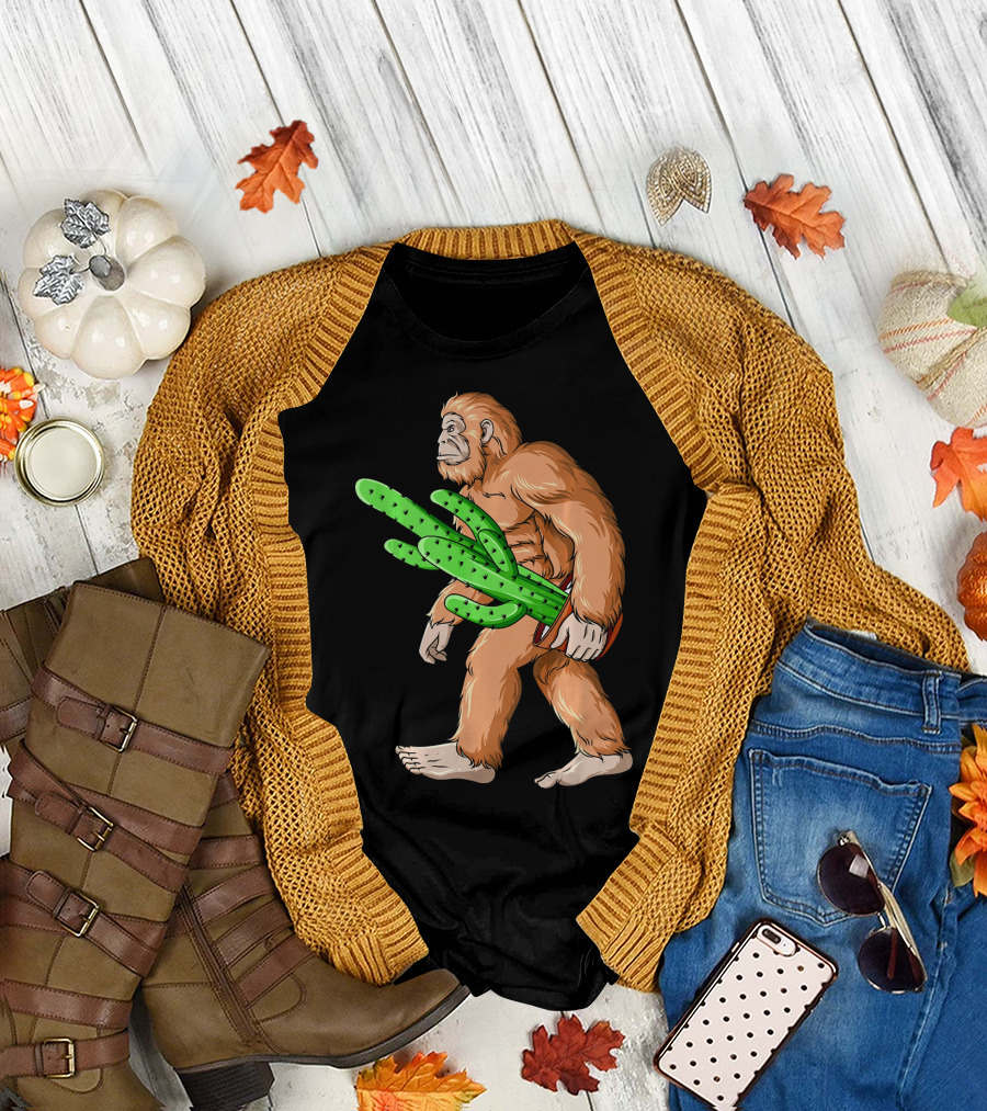 Bigfoot Carrying Cactus Sasquatch Mexico T-Shirt