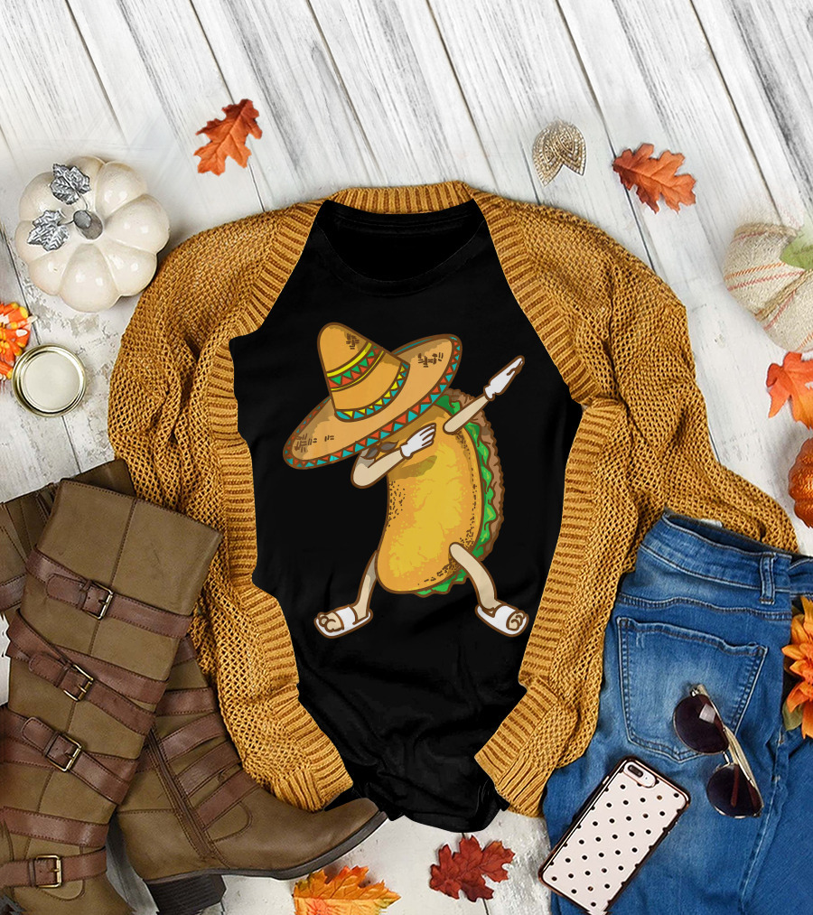 Dabbing Taco with Sombrero Celebrating Cinco De Mayo T-Shirt