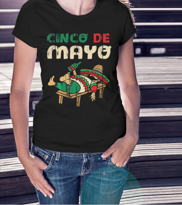 Cinco De Mayo Festive Celebration Sombrero And Poncho T-Shirt